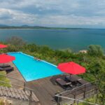 Pumulani Lodge, accommodation on Lake Malawi, safari and Lake Malawi, commbine Zambia and Malawi