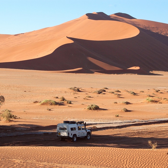 Mobile camping safari in Damaraland, walking safaris in Namibia, Hiking in Namibia, Hiking at Sossusvlei and Dead Vlei, Overland in Namibia, 4x4 trips in Namibia